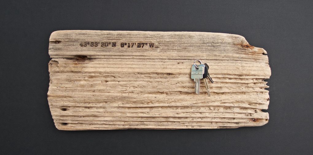 Magnetic Driftwood Board 43° 33' 20" North 8° 17' 27" West made from driftwood found on the beach in Spain, Atlantic Ocean. To use as a magnetic board for keys, knives, photos or pictures.